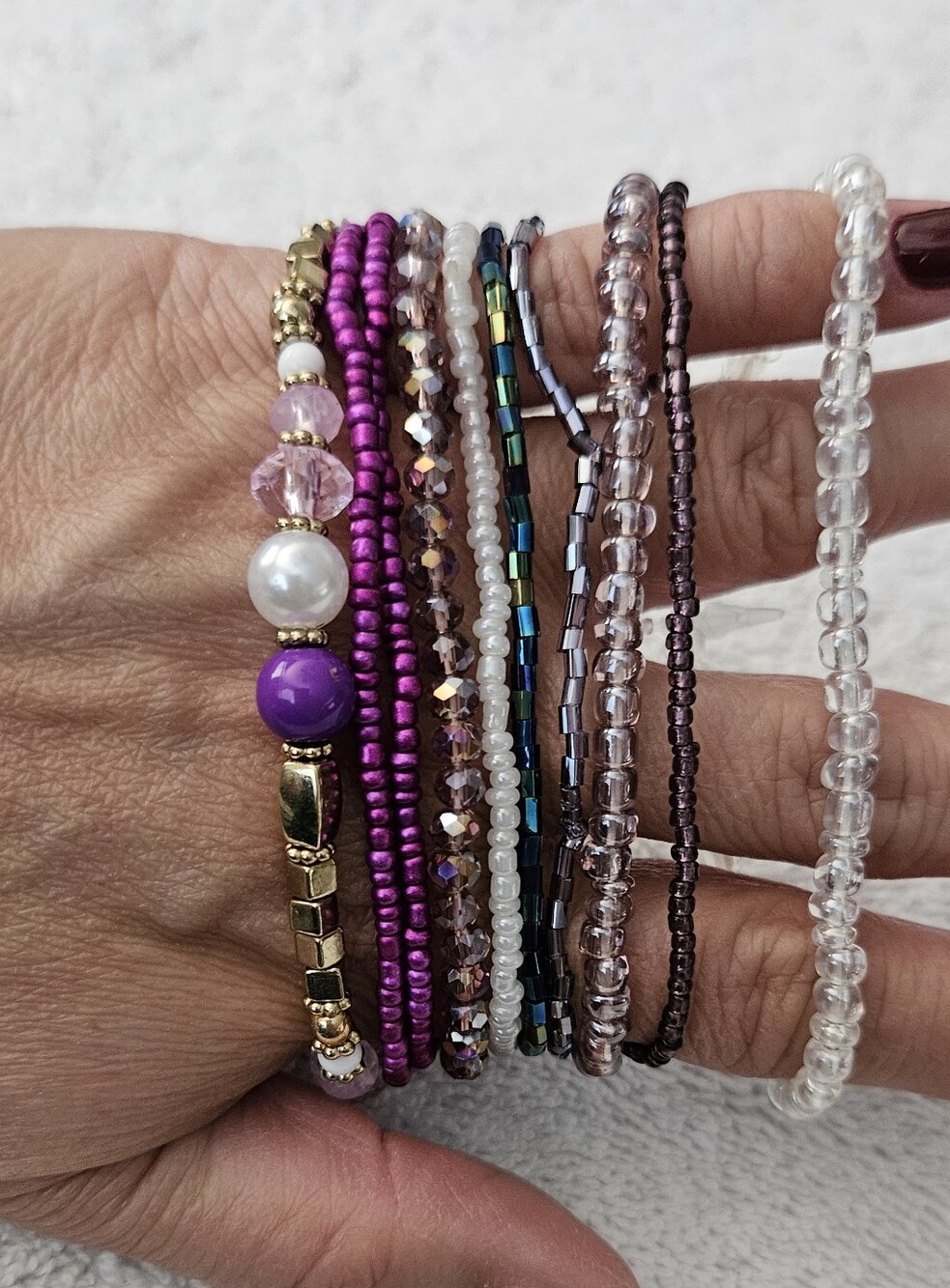 Amazon Women's Stackable Beaded Bracelet Set — Purple, Clear, Gold